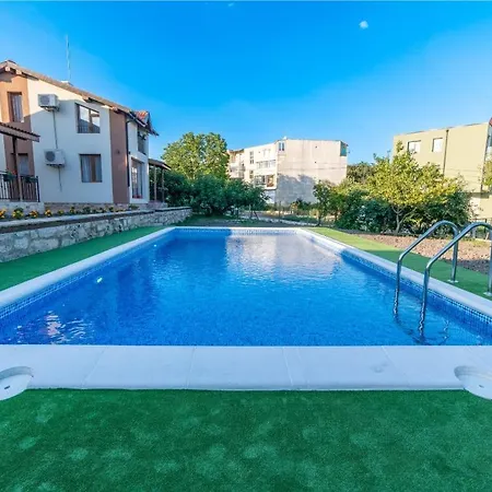 Smokinite 2 - Pool And Bbq Near The Σπίτι διακοπών